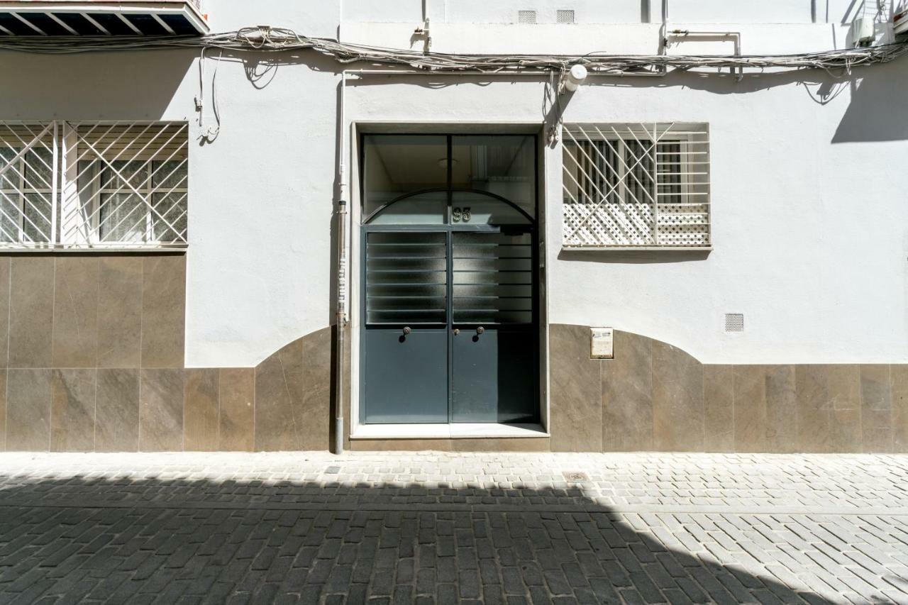 Triana 3 Bedrooms & 2 Bath Parking Included — Photos 2
